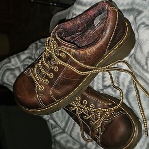 Doc martens size 9 us good condition no holes!